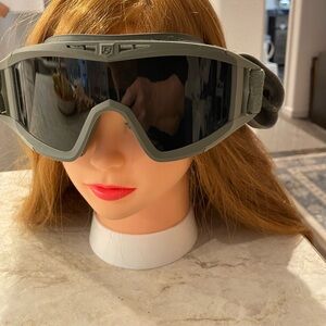 Sleek Gray VR Goggles with Adjustable Strap